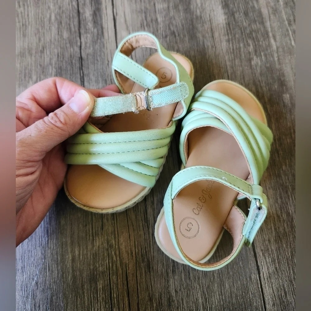 Cat & Jack size green add